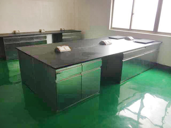 不銹鋼實(shí)驗臺